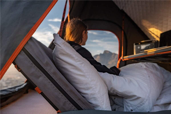 dachzelt von innen Alu-Cab Dachzelt Gen 3-R Expedition